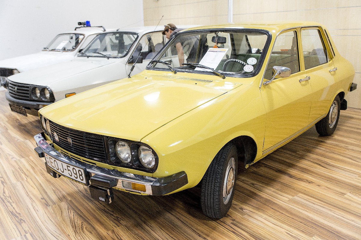 1983-ban gyártott Dacia 1310-es a Retropartyzánok kiállításon a győri ETO Parkban 2018. május 13-án.