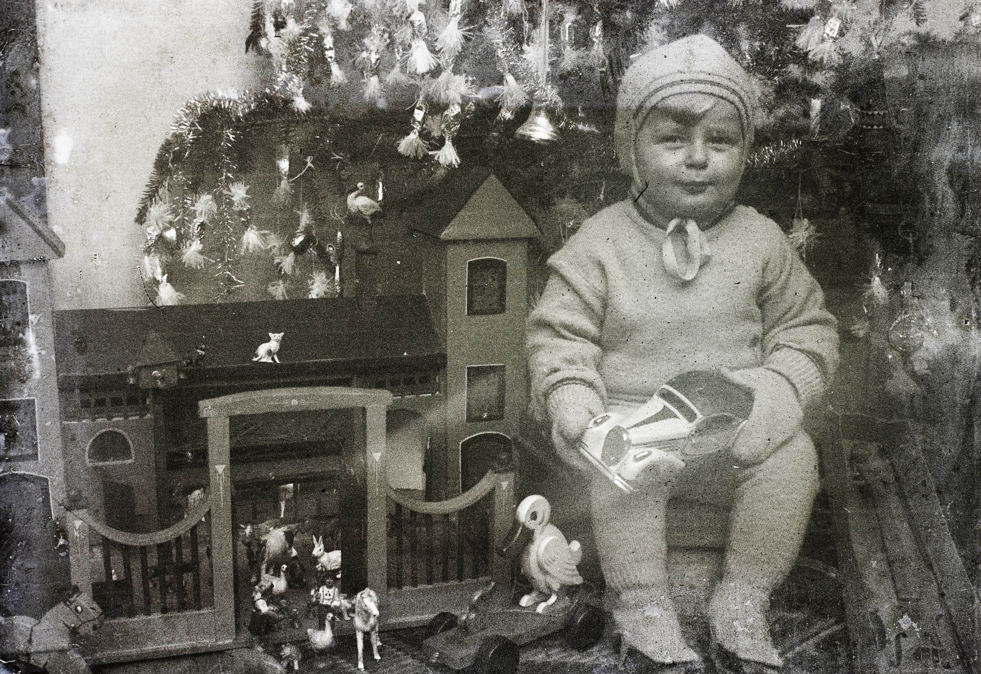 Karácsonyi ajándékok 1930-ban.