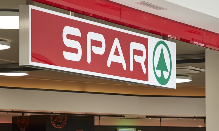 sparcegtabla Startlap Vásárlás A hollandiai székhelyű SPAR nemzetközi élelmiszer-üzletlánc áruháza a Lurdy Házban, az 1998-ban megnyílt bevásárlóközpont és irodaházban, a főváros IX. kerületében, a Könyves Kálmán körúton.