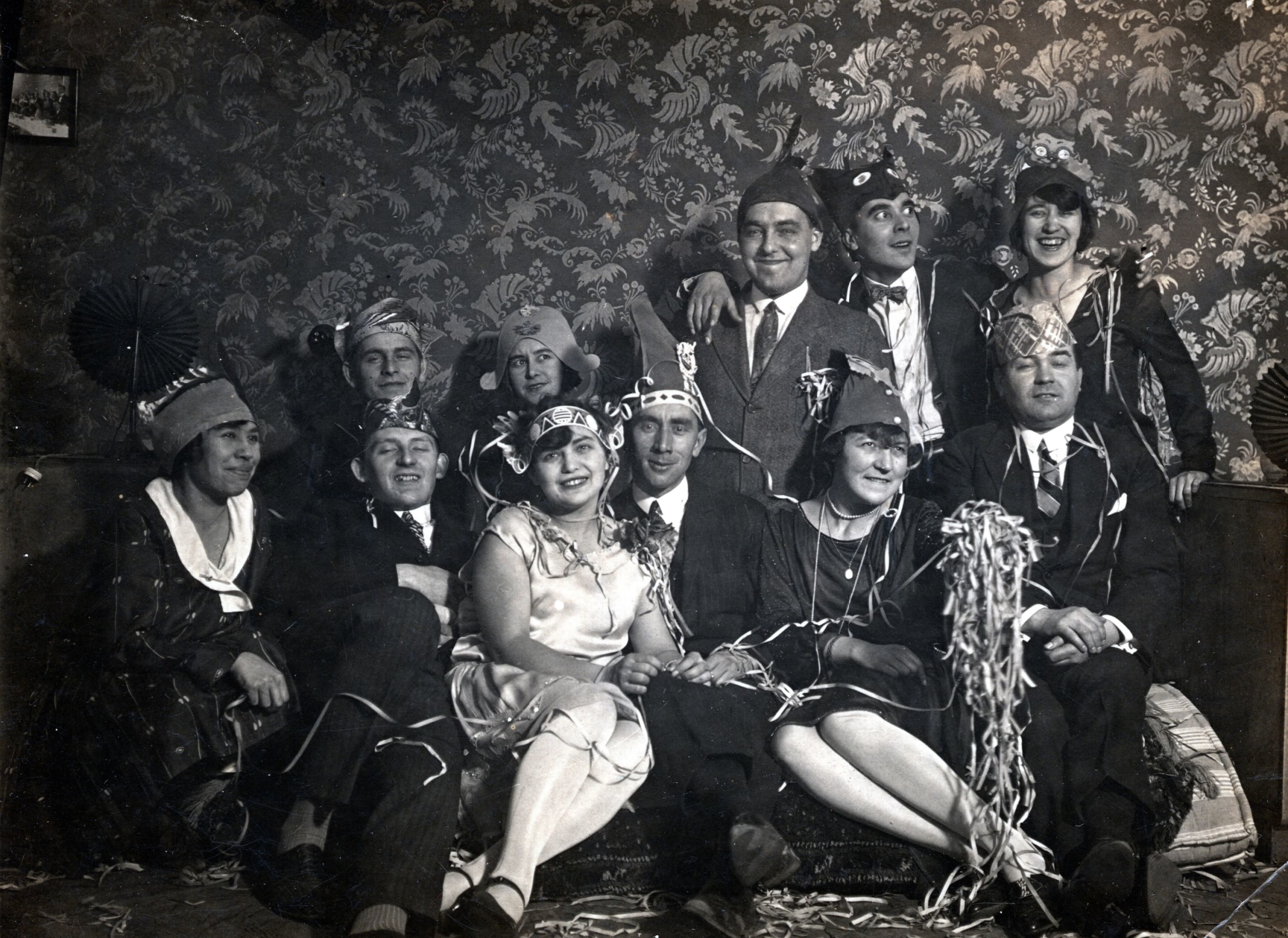 Szilveszteri csoportkép 1933-ban.