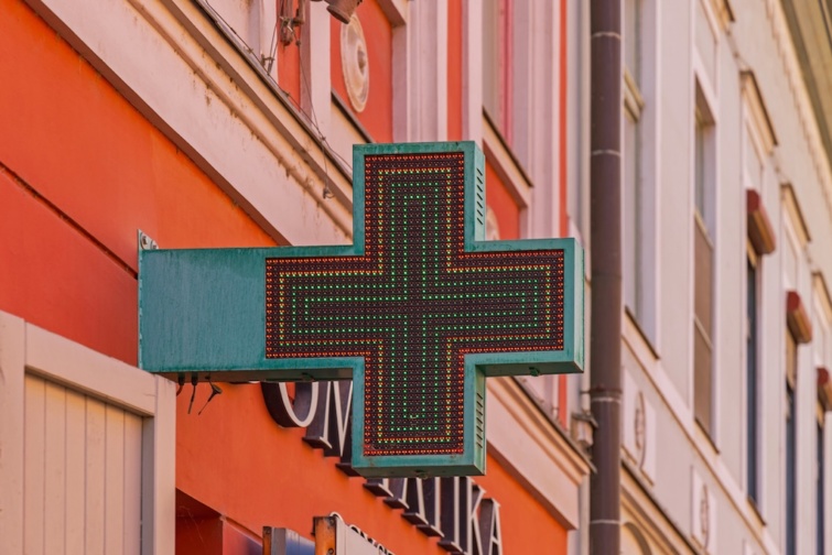 Gyógyszertár önkéntes árkorlátozás