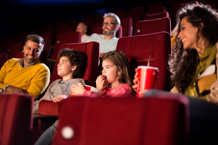 Család a moziban