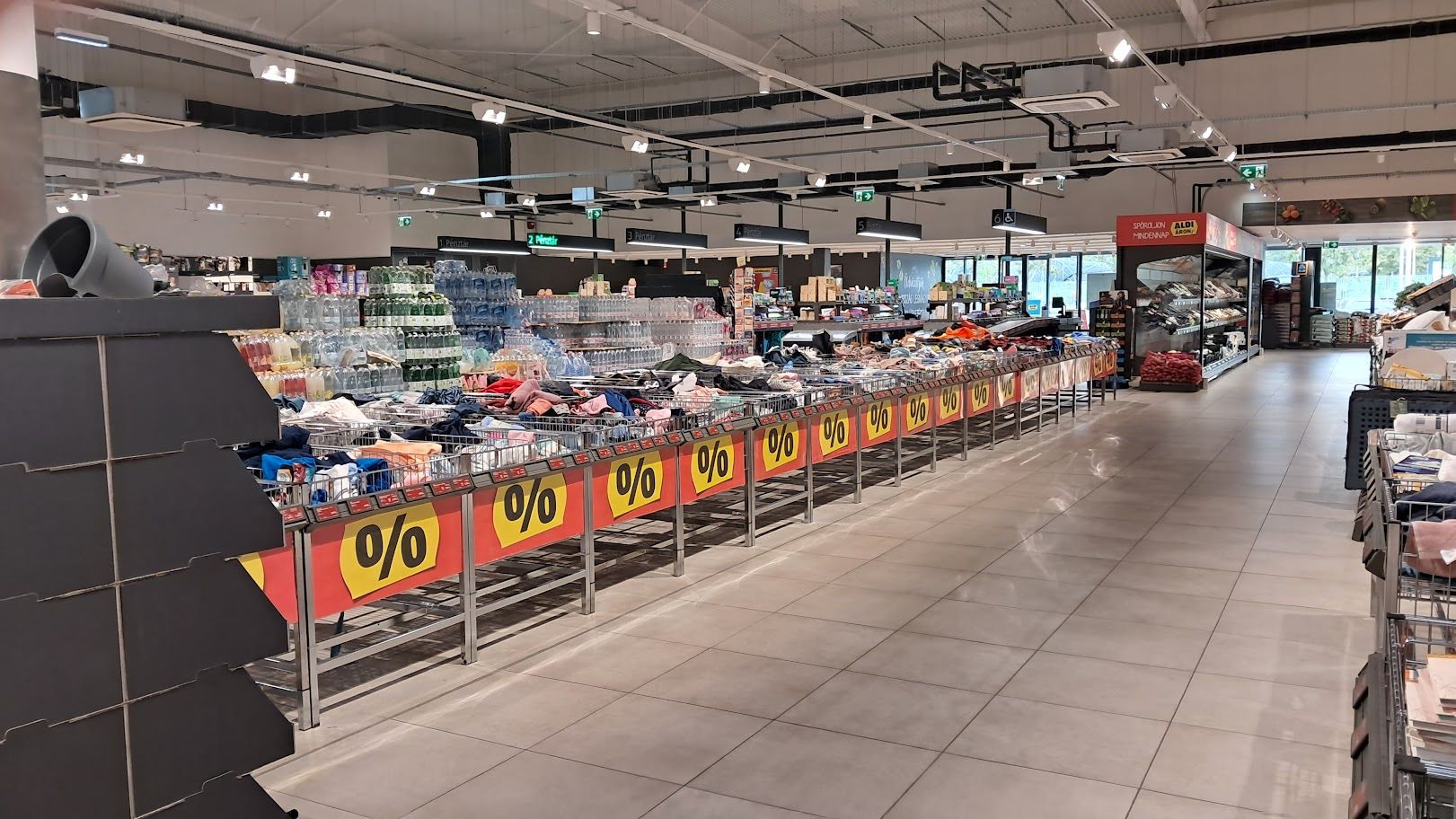 Az Aldi Kondorosi úti üzlete.