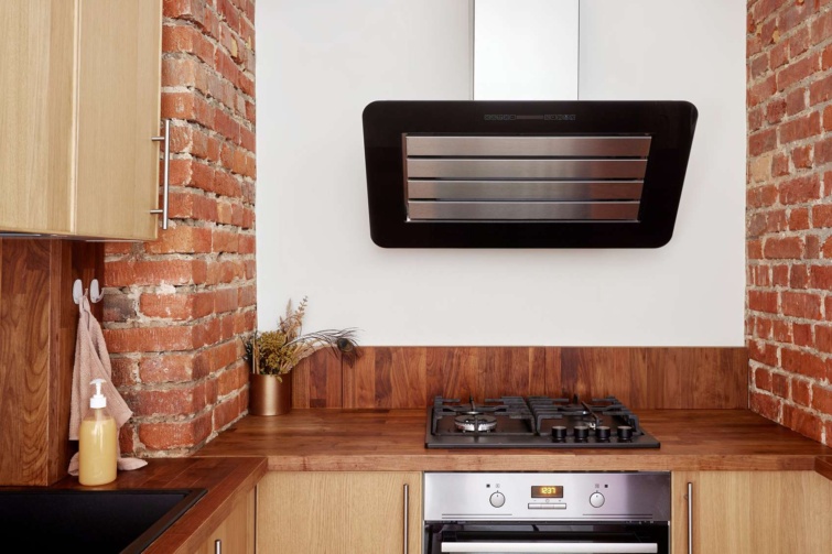 Gázsütő fa beépített konyhában