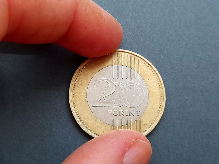 Egy 200 forintos érme