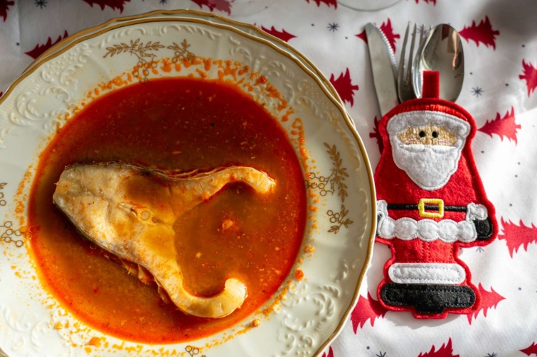 halaszle Startlap Vásárlás Halászlé ünnepi asztalon