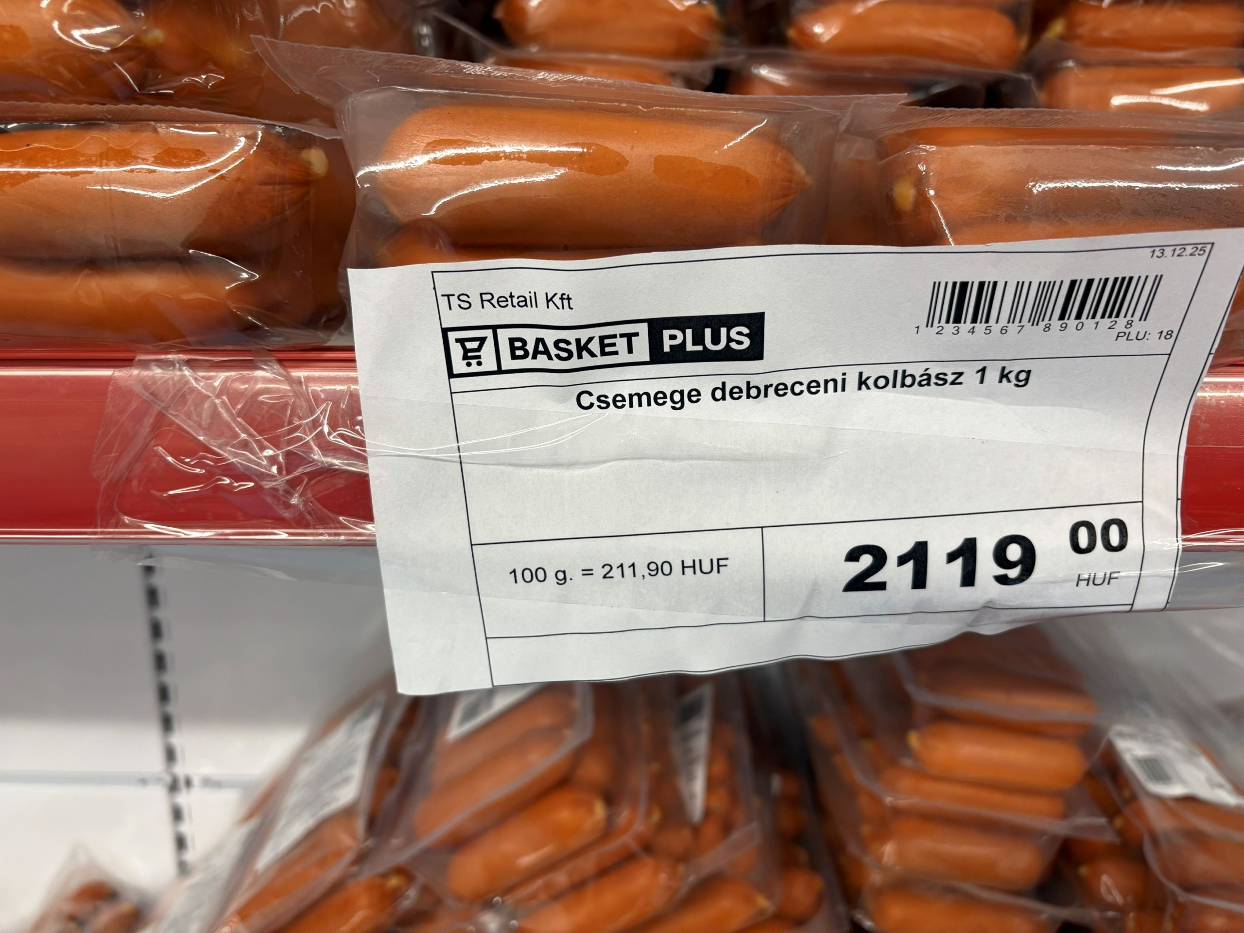 Árucikkek az első magyarországi Basket Plus diszkontban