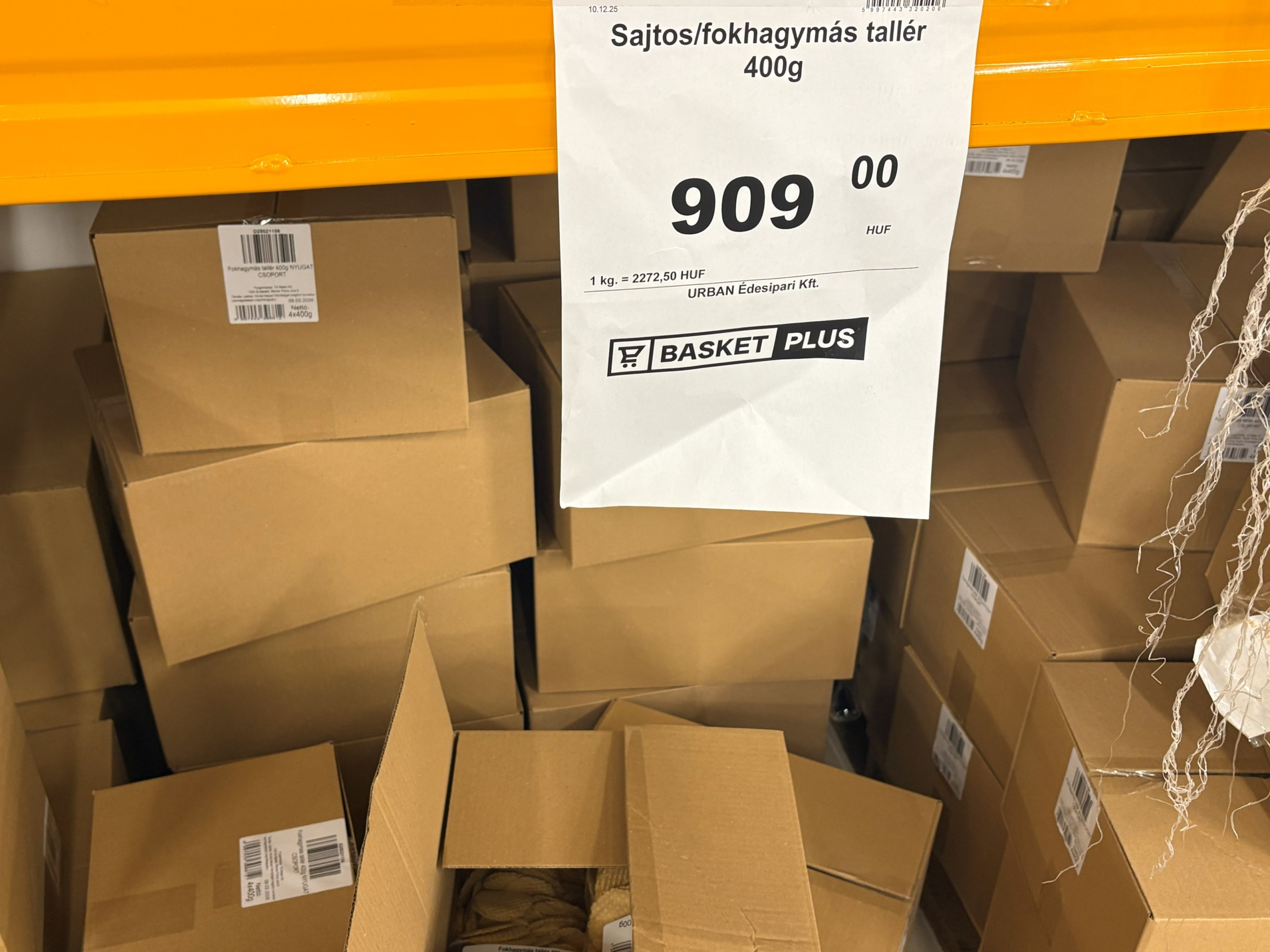 Árucikkek az első magyarországi Basket Plus diszkontban