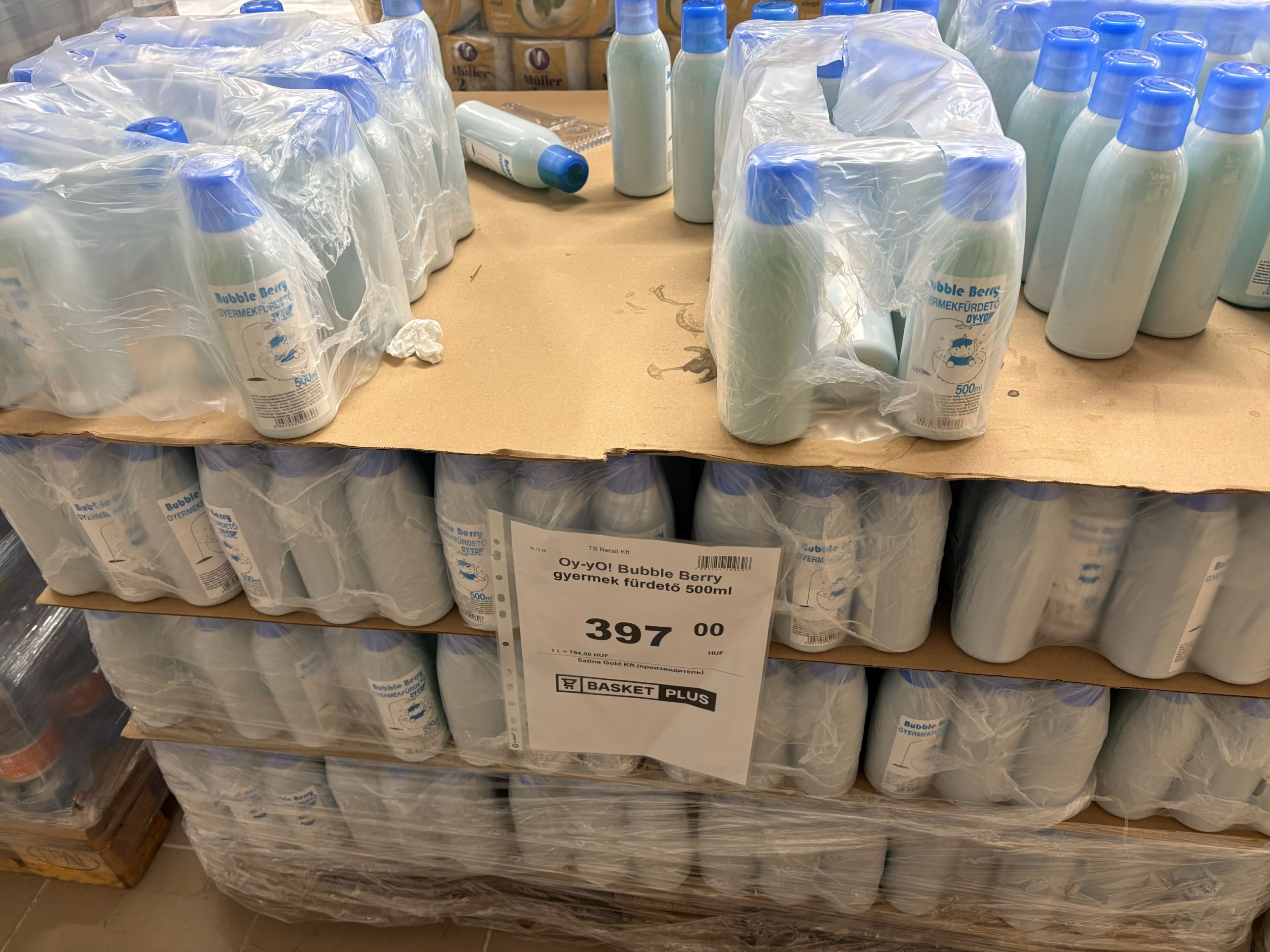 Árucikkek az első magyarországi Basket Plus diszkontban