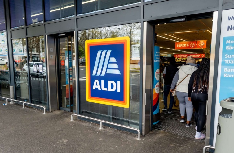 aldi Startlap Vásárlás Aldi bejárat
