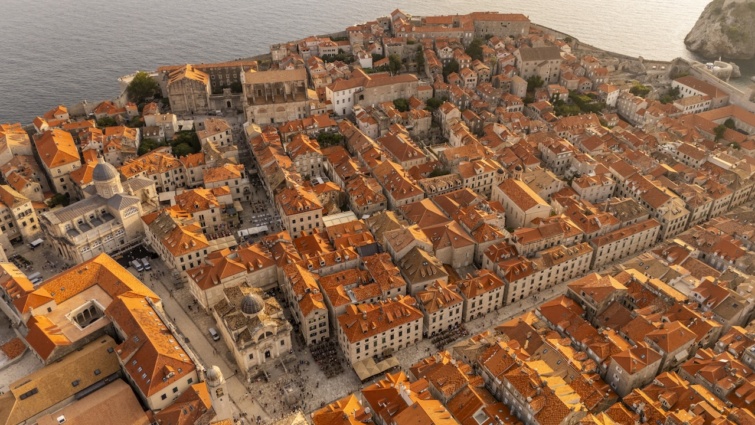 Dubrovnik egyik lakónegyede felülnézetből