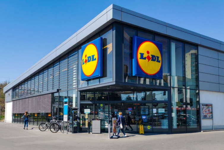 A Lidl egyik áruháza kívülről.