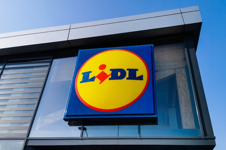 A Lildl jellegzetes logója egy kereskedelmi egységük homlokzatán. 