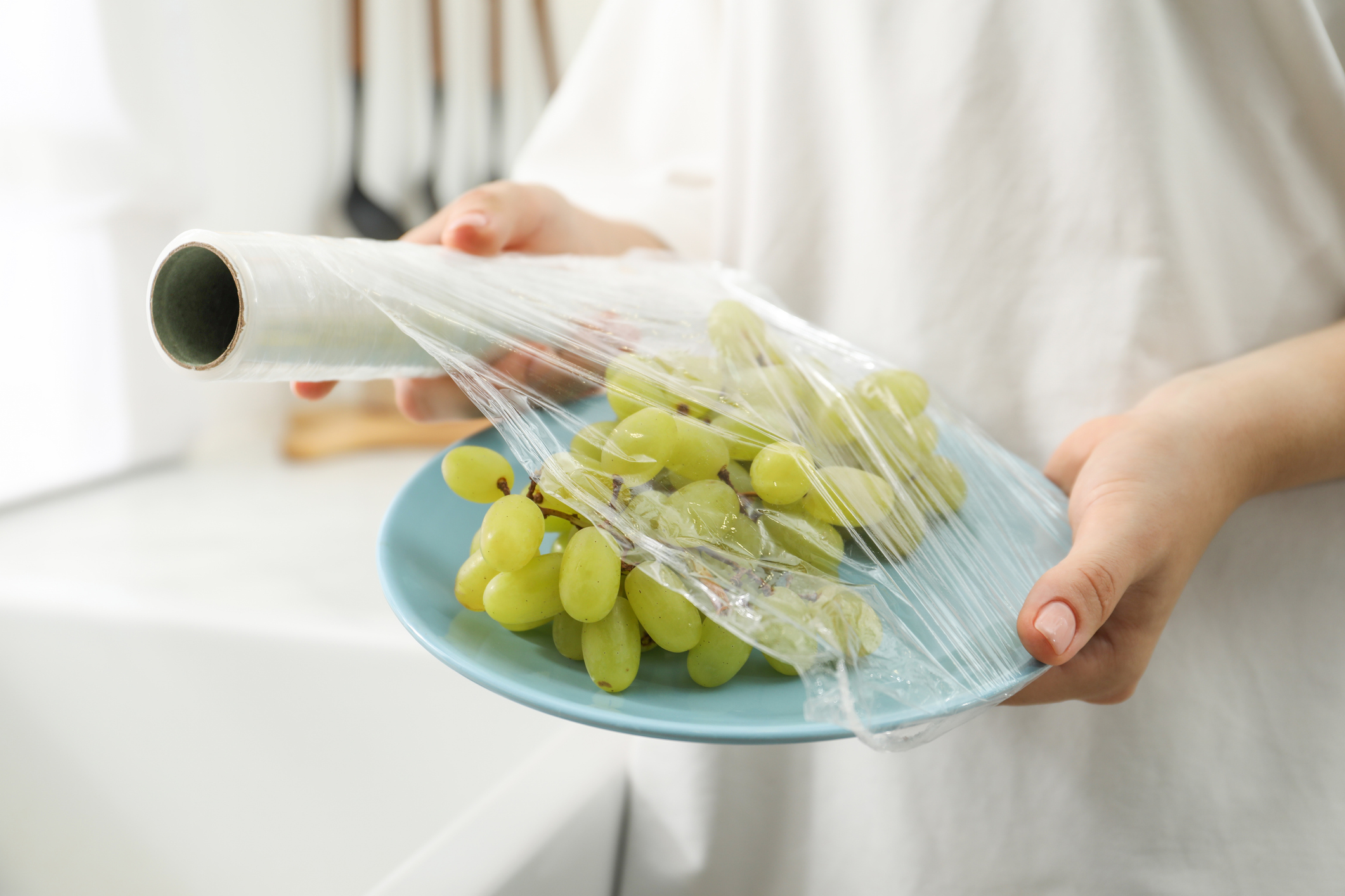 Nem találod a fólia végét? Egy apró trükk megoldja a bosszúságot