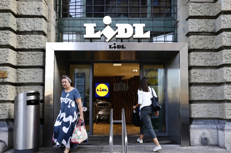 lidlnobejarat Startlap Vásárlás Egy Lidl üzlet bejárata