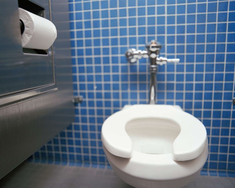 wc uloke lyuk11zon Startlap Vásárlás nyilvános mosdó lyukas wécéülőkével
