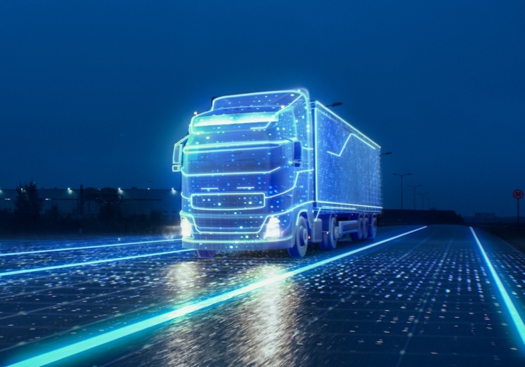 Futuristic Technology Concept Autonomous Semi Truck with Cargo Trailer Drives at Night on the Road with Sensors Scanning Surrounding Special Effects of Self Driving Truck Digitalizing Freeway Startlap Vásárlás Önvezető kamion pótkocsival éjszaka vezet az úton, érzékelők pásztázzák a környezetét.